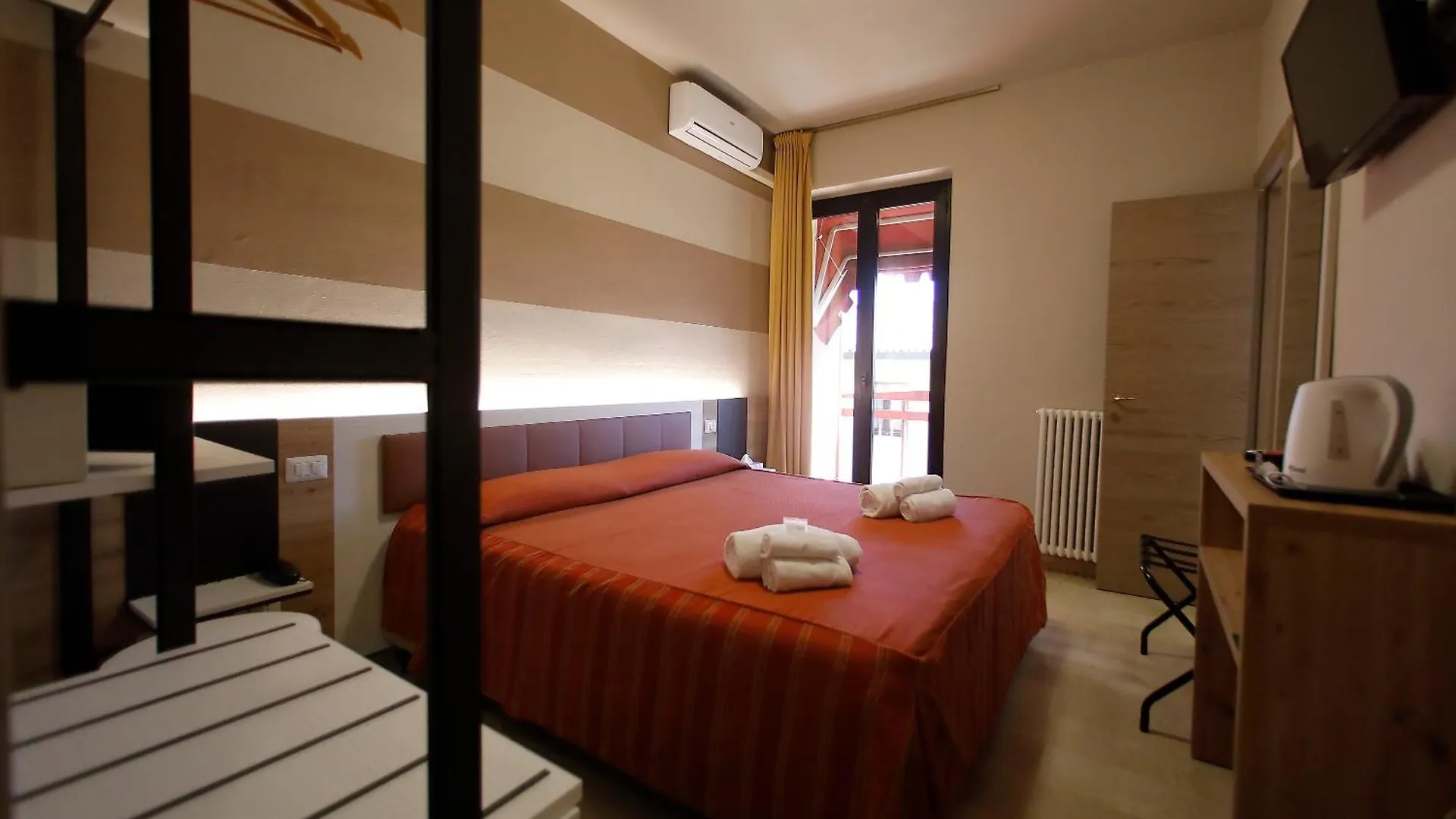 **  Hotel Primavera Peschiera del Garda Italy