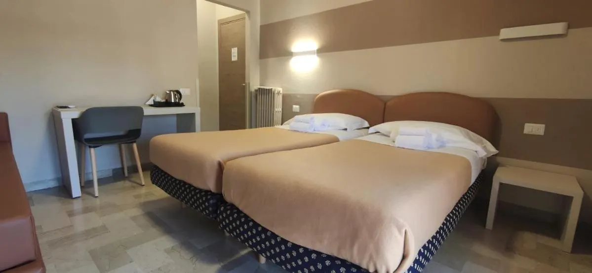 Hotel Primavera Peschiera del Garda
